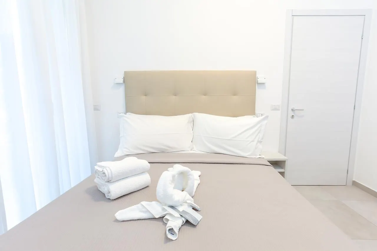 Hotel Tourist Meuble リミニ